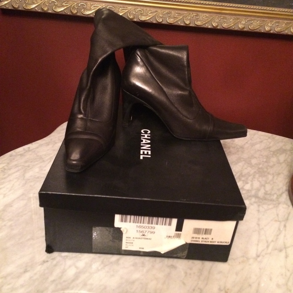 boots - Picture 2 of 2